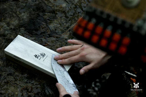 Come prenderti cura del tuo coltello giapponese come un samurai